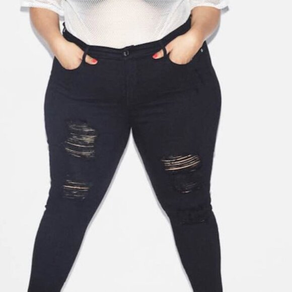 Good American 🇺🇸 Good Legs jeans 🖤 black distressed sz 16 - Picture 2 of 10